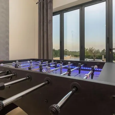 Ariem By Istrialux Вилла Zminj