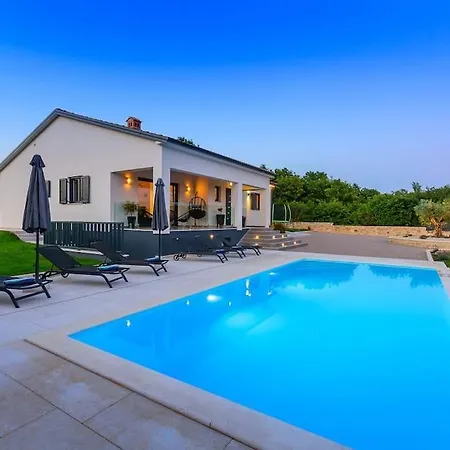 Ariem By Istrialux Вилла Zminj