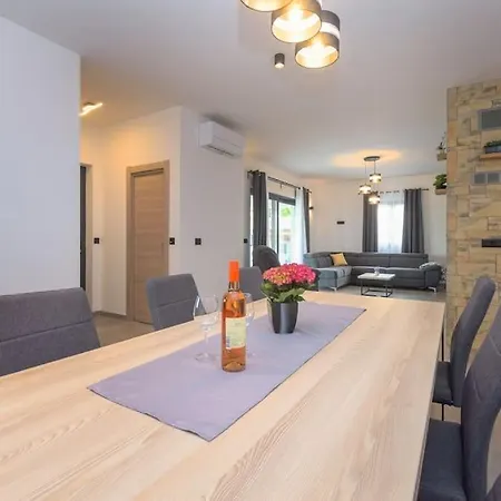 Ariem By Istrialux Villa Žminj