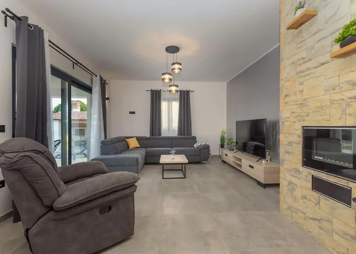 Ariem By Istrialux Villa *