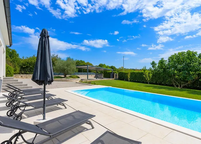 Ariem By Istrialux Villa *