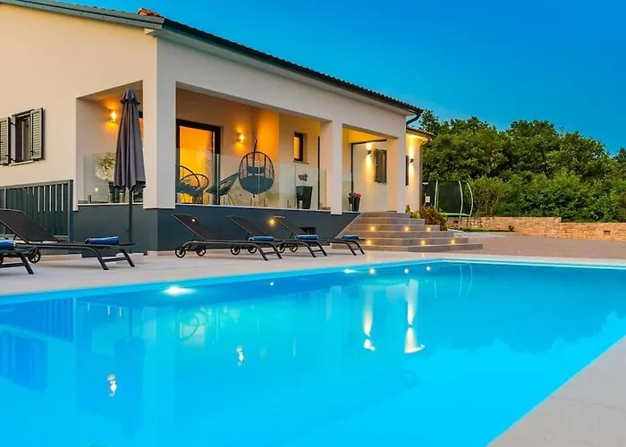 Ariem By Istrialux Villa